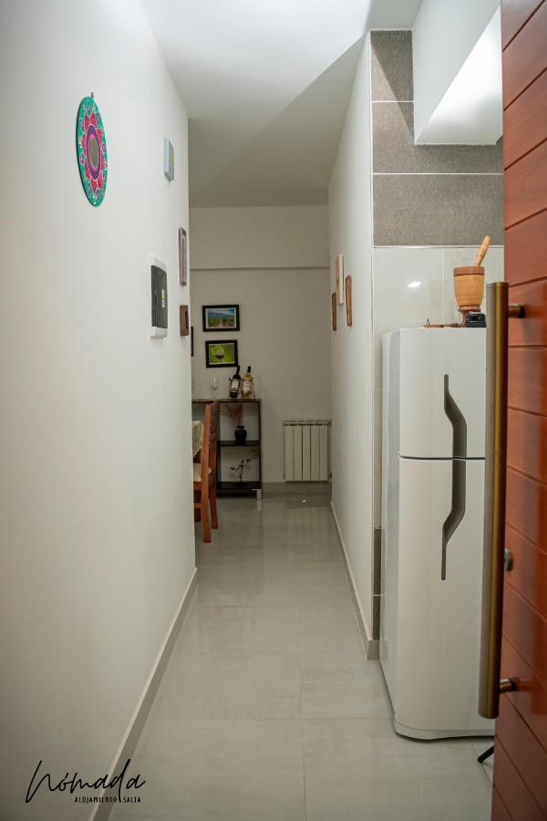 Departamento En Calle Principal, Cómodo, Hasta 4. Salta